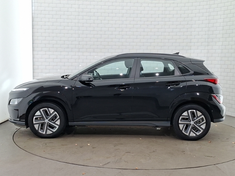 Hyundai Kona 100Kw Se Connect 39Kwh Black #4