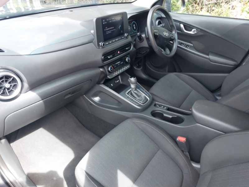 Hyundai Kona 1.6 Gdi Hybrid Se Connect Dct Black #5