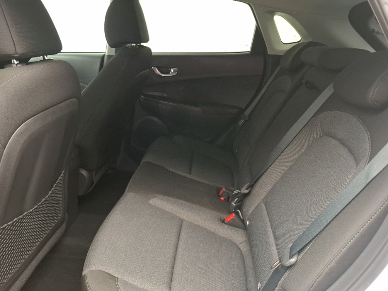Hyundai Kona 100Kw Premium 39Kwh AO23MVJ White #6