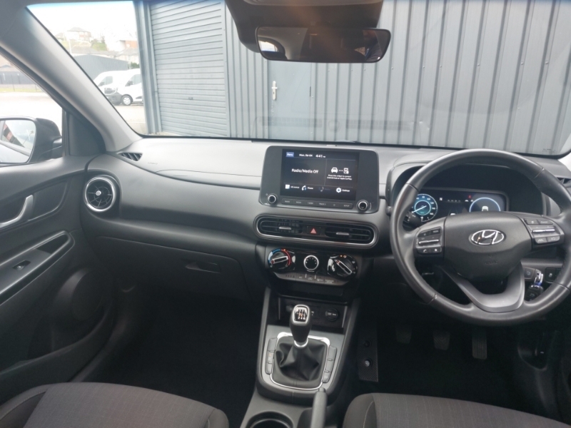 Hyundai Kona 1.0 Tgdi 48V Mhev Se Connect Black #3