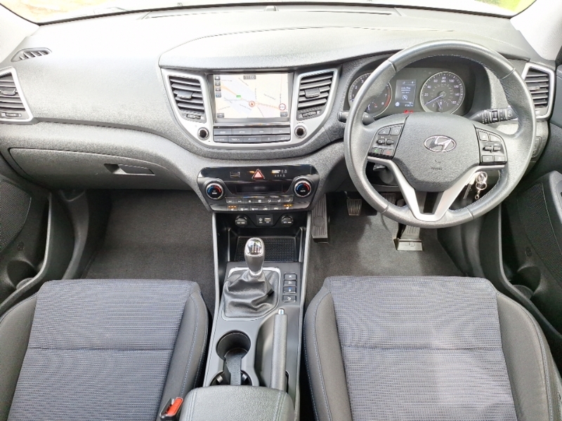 Hyundai Tucson 1.6 Gdi Blue Drive Se Nav 2Wd White #3