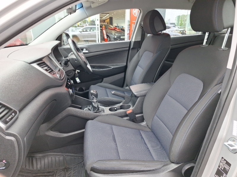 Hyundai Tucson 1.6 Gdi Blue Drive Se Nav 2Wd Silver #5