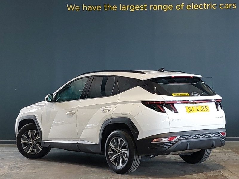 Hyundai Tucson 1.6 Tgdi Se Connect 2Wd White #2