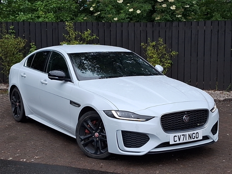 Jaguar XE 2.0 D200 R-dynamic Se White