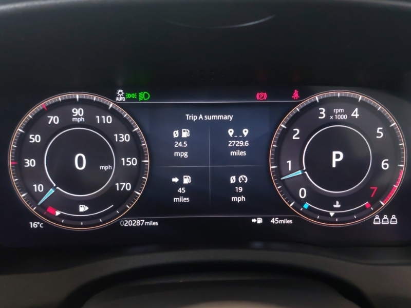 Jaguar XE Jaguar Xe 2.0 Xe R-dynamic Se D White #9
