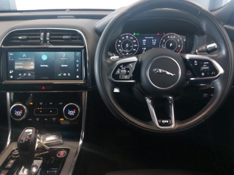 Jaguar XE 2.0 P300 R-dynamic Se Awd Red #5