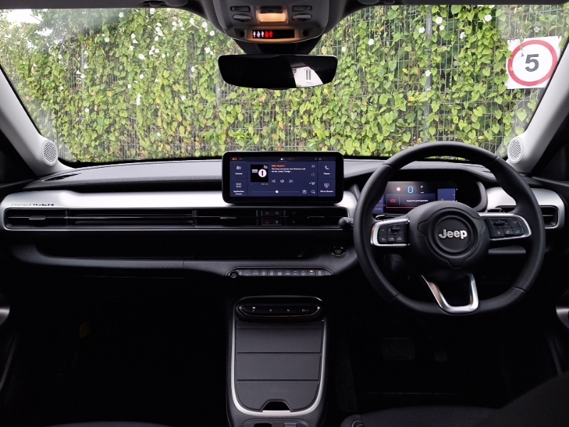 Jeep Avenger 1.2 E-hybrid Summit Dct Black #3