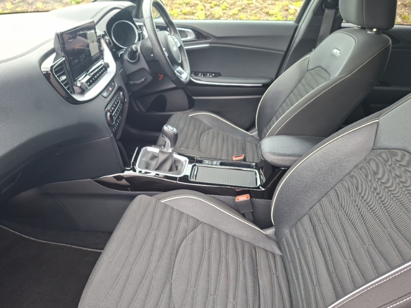 Kia Ceed 1.5T Gdi Isg 138 Gt-line Black #5