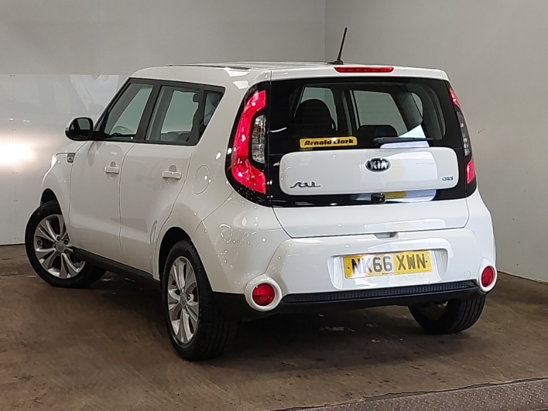 Kia Soul 1.6 Crdi 134 Connect Plus Dct White #2