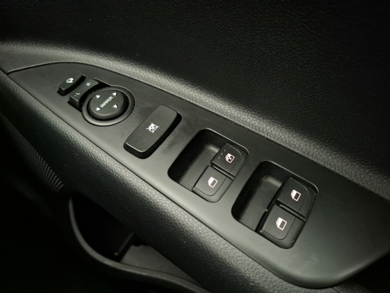 Kia Stonic 1.0 T-gdi Isg 48V Connect Black #17