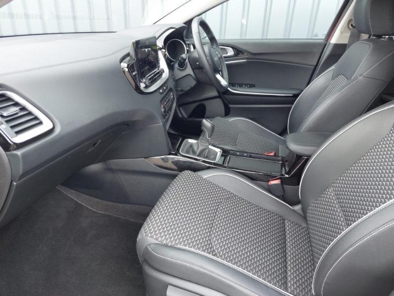 Kia Xceed 1.5T Gdi Isg 138 3 Red #5