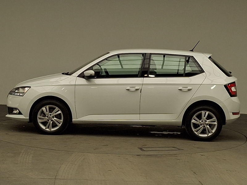 Skoda Fabia 1.0 Tsi Se Dsg White #4