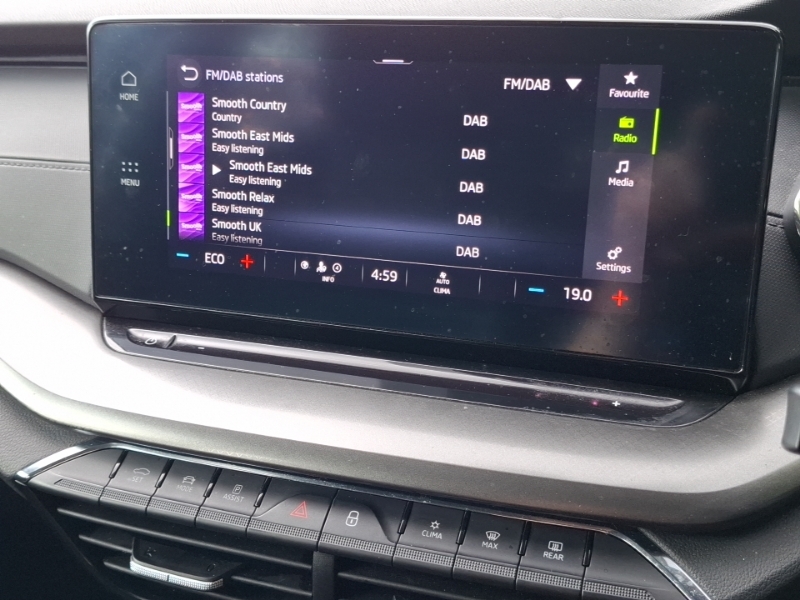 Skoda Octavia 1.5 Tsi Se Technology Silver #11