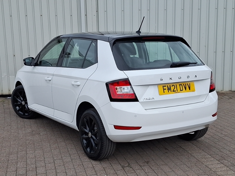 Skoda Fabia 1.0 Tsi Colour Edition Dsg White #2