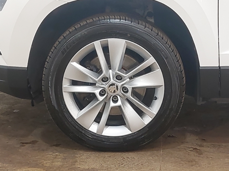 Skoda Karoq Suv 1.6 Black #19