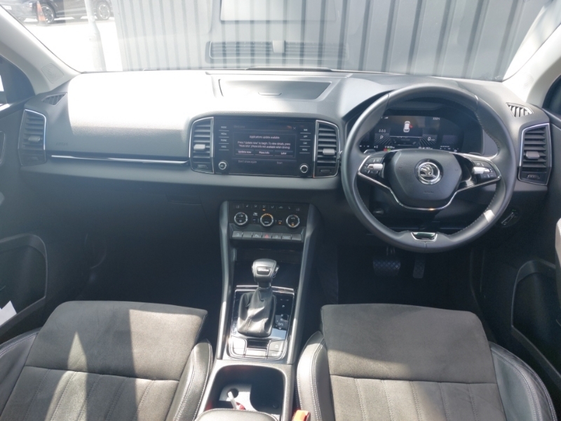 Skoda Karoq 1.5 Tsi Se L Dsg YH23WRP Black #3