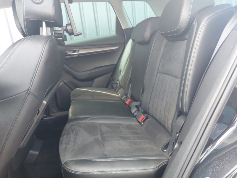 Skoda Karoq 1.5 Tsi Se L Dsg YH23WRP Black #6