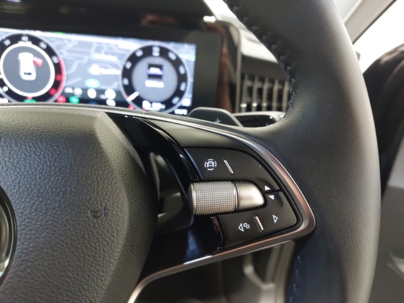 Skoda Superb 2.0 Tdi Cr Se Technology Dsg Black #12
