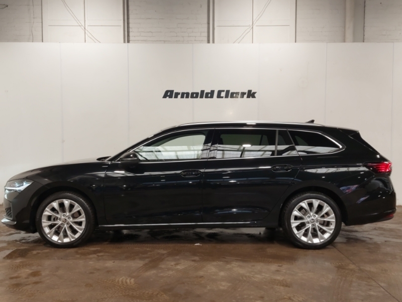 Skoda Superb 1.5 Tsi E-tec Se L Dsg Black #4