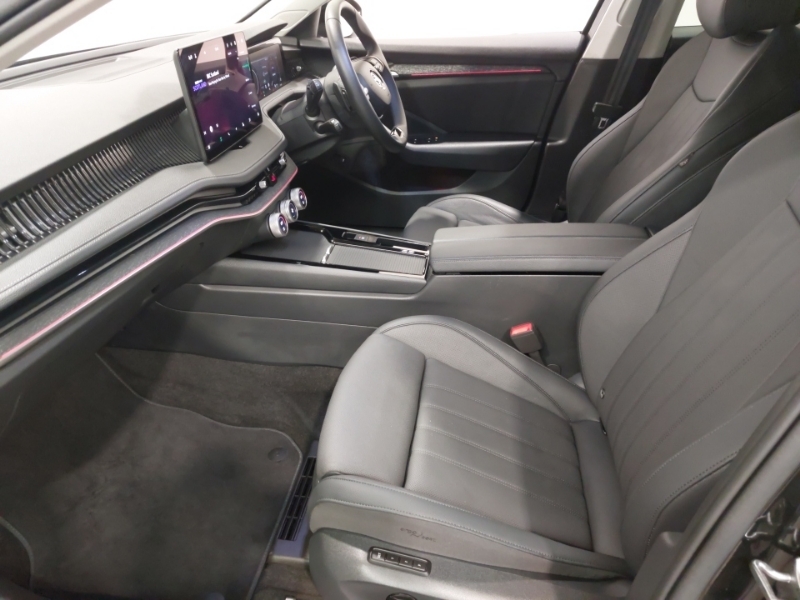 Skoda Superb 1.5 Tsi E-tec Se L Dsg Black #5