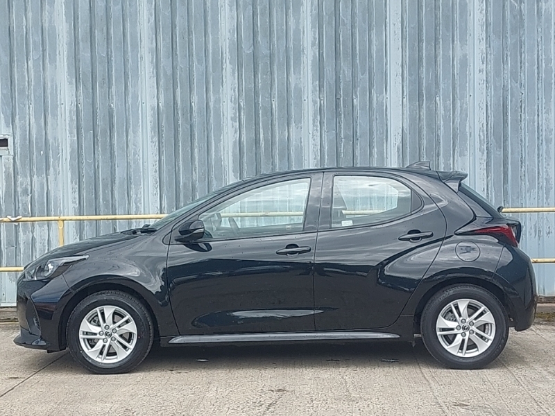 Mazda 2 1.5I Hybrid Centre Line Cvt Black #4