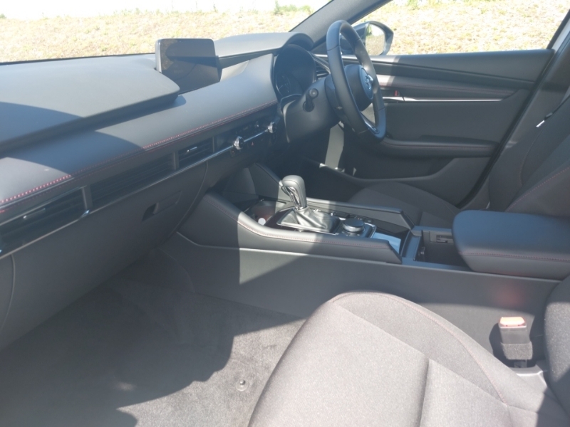 Mazda 3 2.5 E-skyactiv G Mhev 140 Homura White #5