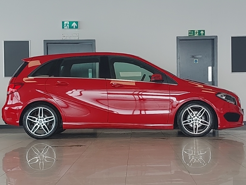 Mercedes-Benz B Class B180d Amg Line Red #3