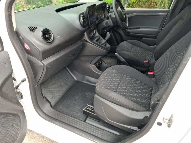 Mercedes-Benz CITAN 110Cdi Base Van White #5