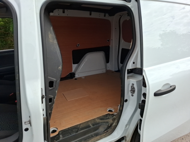 Mercedes-Benz CITAN 110Cdi Base Van White #6