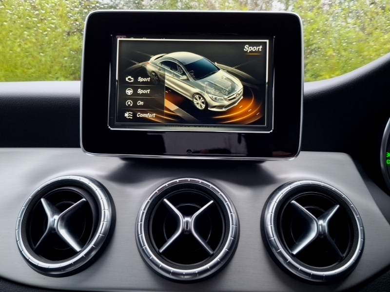 Mercedes-Benz CLA Class Sport Black #18