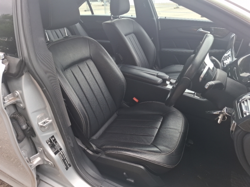 Mercedes-Benz CLS Black #17