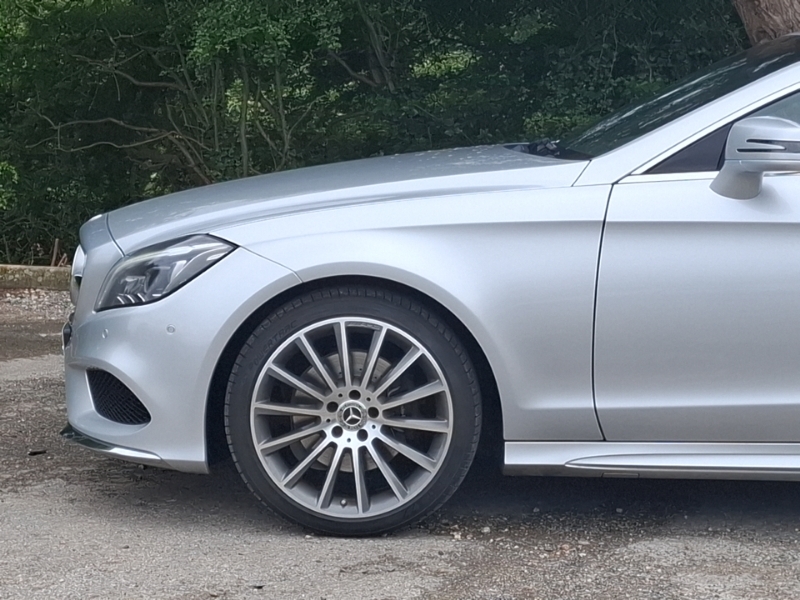 Mercedes-Benz CLS Black #19