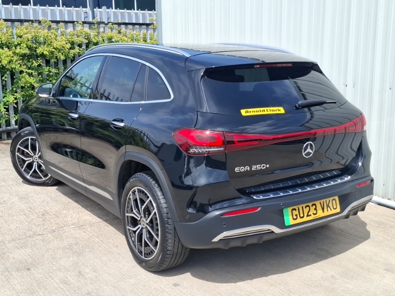 Mercedes-Benz EQA Eqa 250 140Kw Amg Line Premium 70.5Kwh Black #2