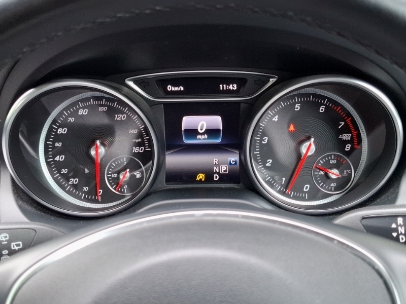 Mercedes-Benz GLA Class 180 Amg Line Edition Grey #15