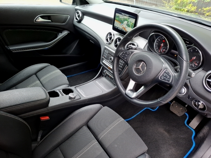 Mercedes-Benz GLA Class 180 Amg Line Edition Grey #16