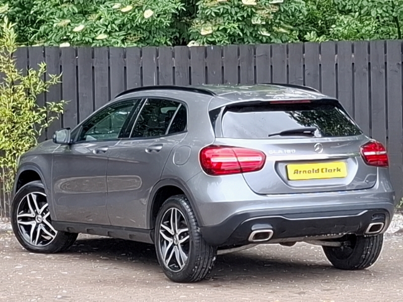 Mercedes-Benz GLA Class Gla 180 Urban Edition Grey #2