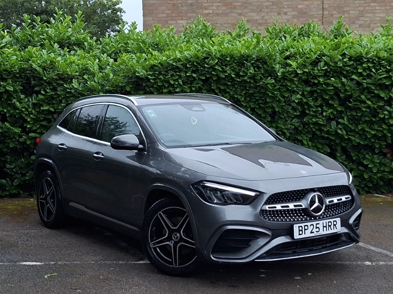 Mercedes-Benz GLA Class Gla 200 Amg Line Executive Grey