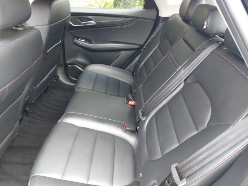 MG HS 1.5 T-gdi Excite Black #6