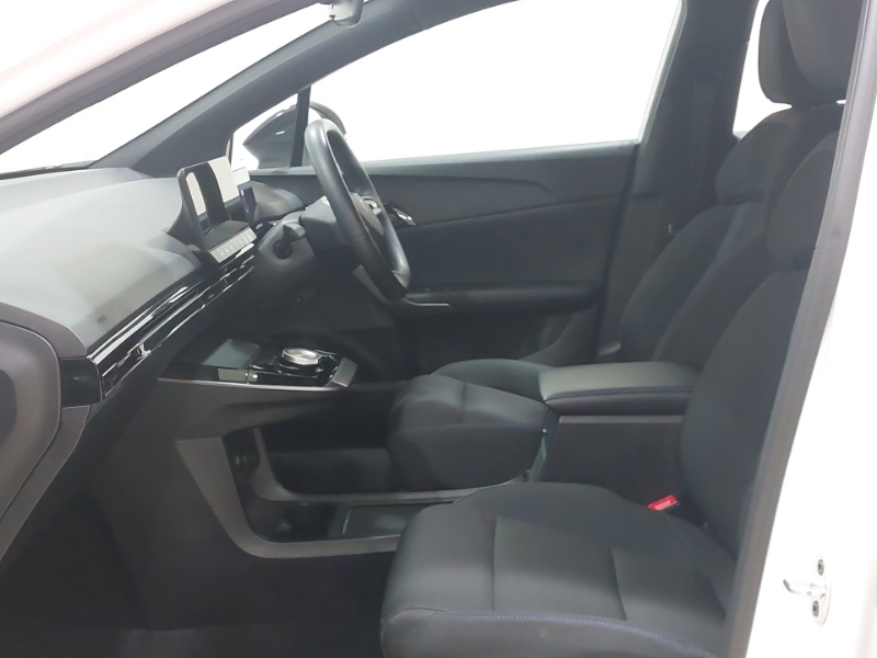 MG MG4 125Kw Se Ev 51Kwh White #5