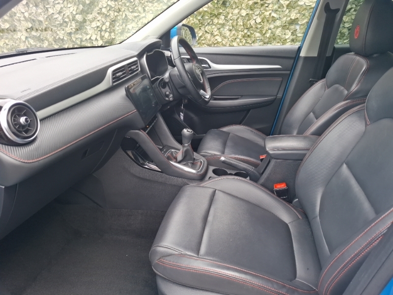 MG ZS 1.5 Vti-tech Exclusive Blue #5