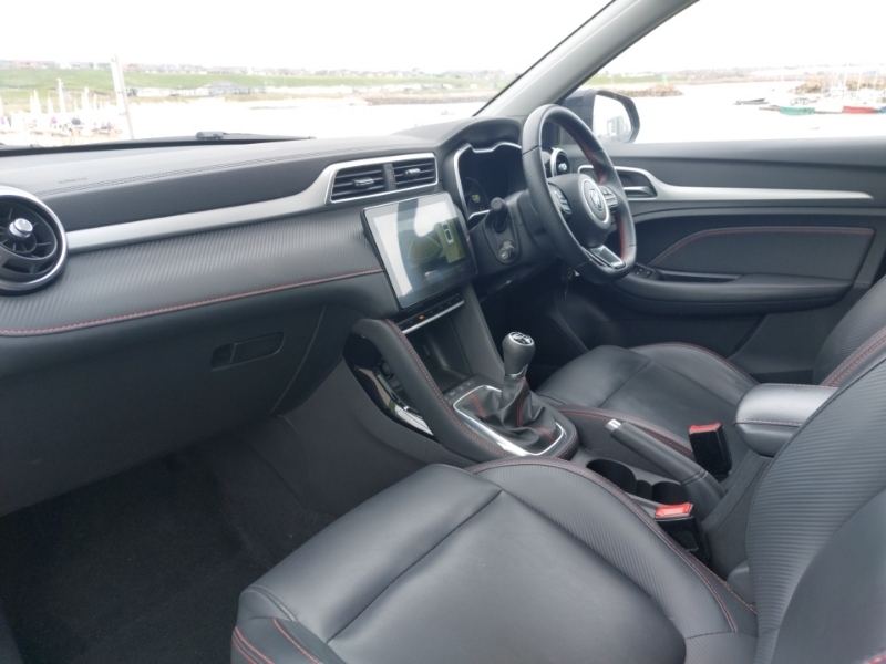 MG ZS 1.5 Vti-tech Exclusive Black #5