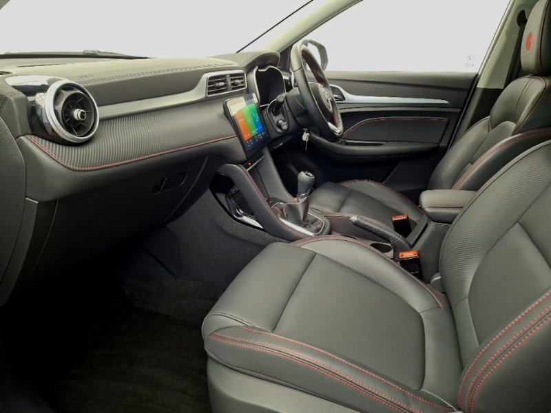 MG ZS 1.5 Vti-tech Exclusive White #5