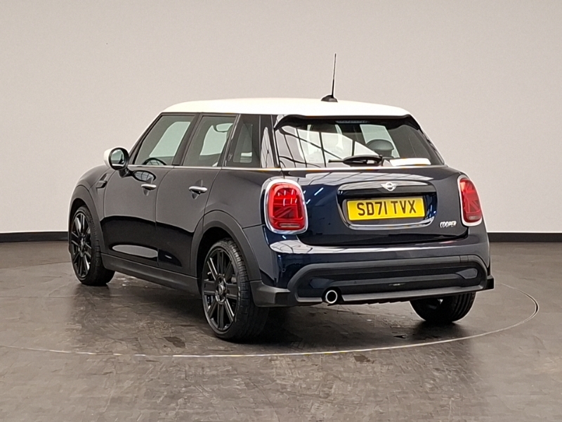 Mini Hatch 1.5 Cooper Exclusive Black #2