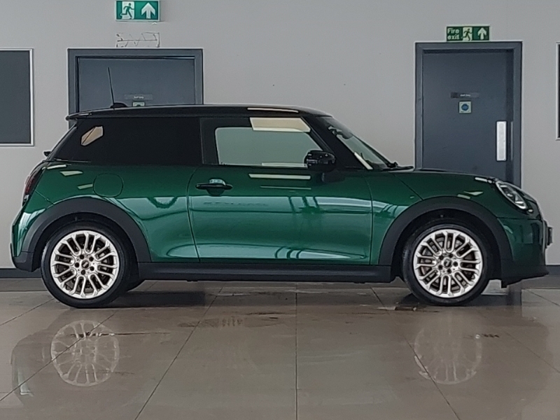Mini Hatch 1.5 C Exclusive Green #3