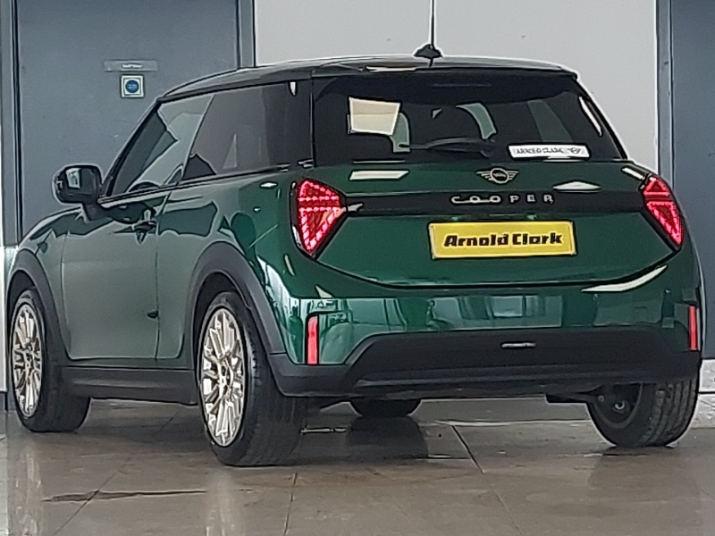 Mini Hatch 1.5 C Exclusive Green #2