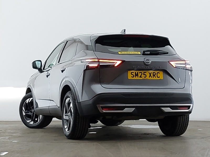 Nissan Qashqai 1.3 Dig-t Mh N-connecta Glass Roof Grey #2