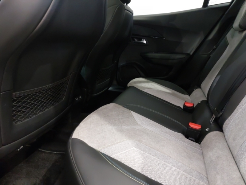 Peugeot e-2008 100Kw Gt Premium 50Kwh Black #6