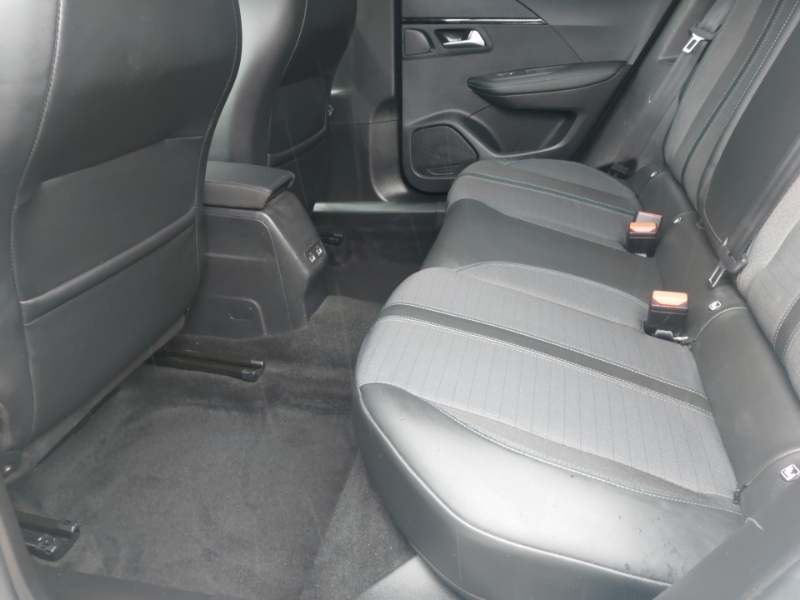 Peugeot 2008 1.5 Bluehdi 110 Allure Premium WU71NRF White #6