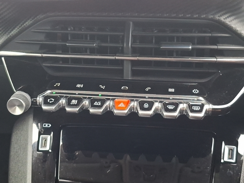 Peugeot 2008 1.2L Puretech Ss Active 129 Bhp White #17