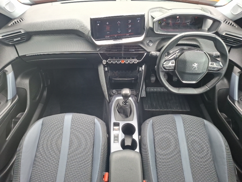 Peugeot 2008 1.2 Puretech Allure Premium Orange #3